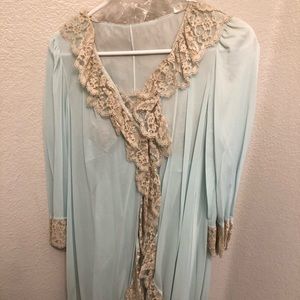 Vintage night dress/robe